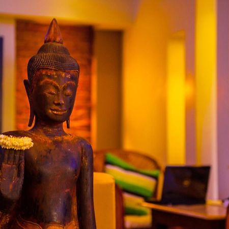 One Up - Banana Hotel Phnom Penh Extérieur photo