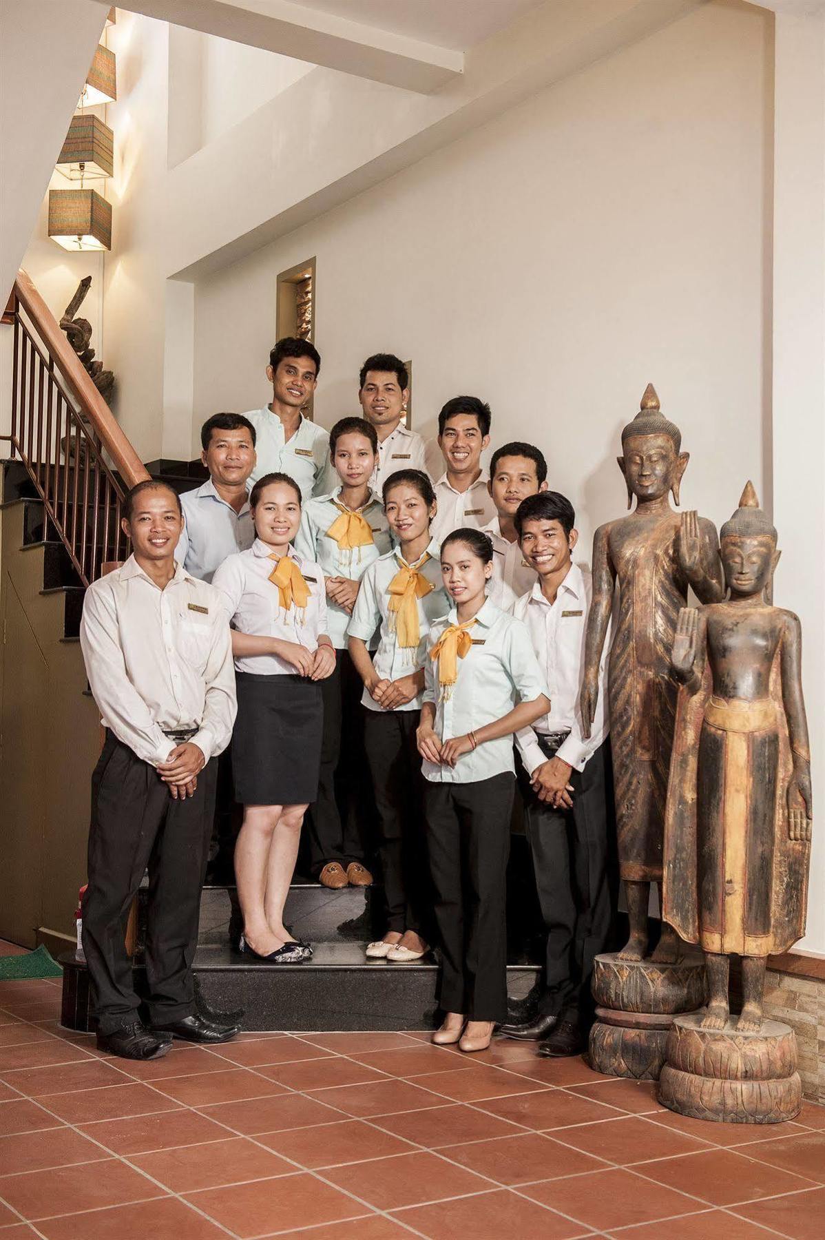 One Up - Banana Hotel Phnom Penh Extérieur photo