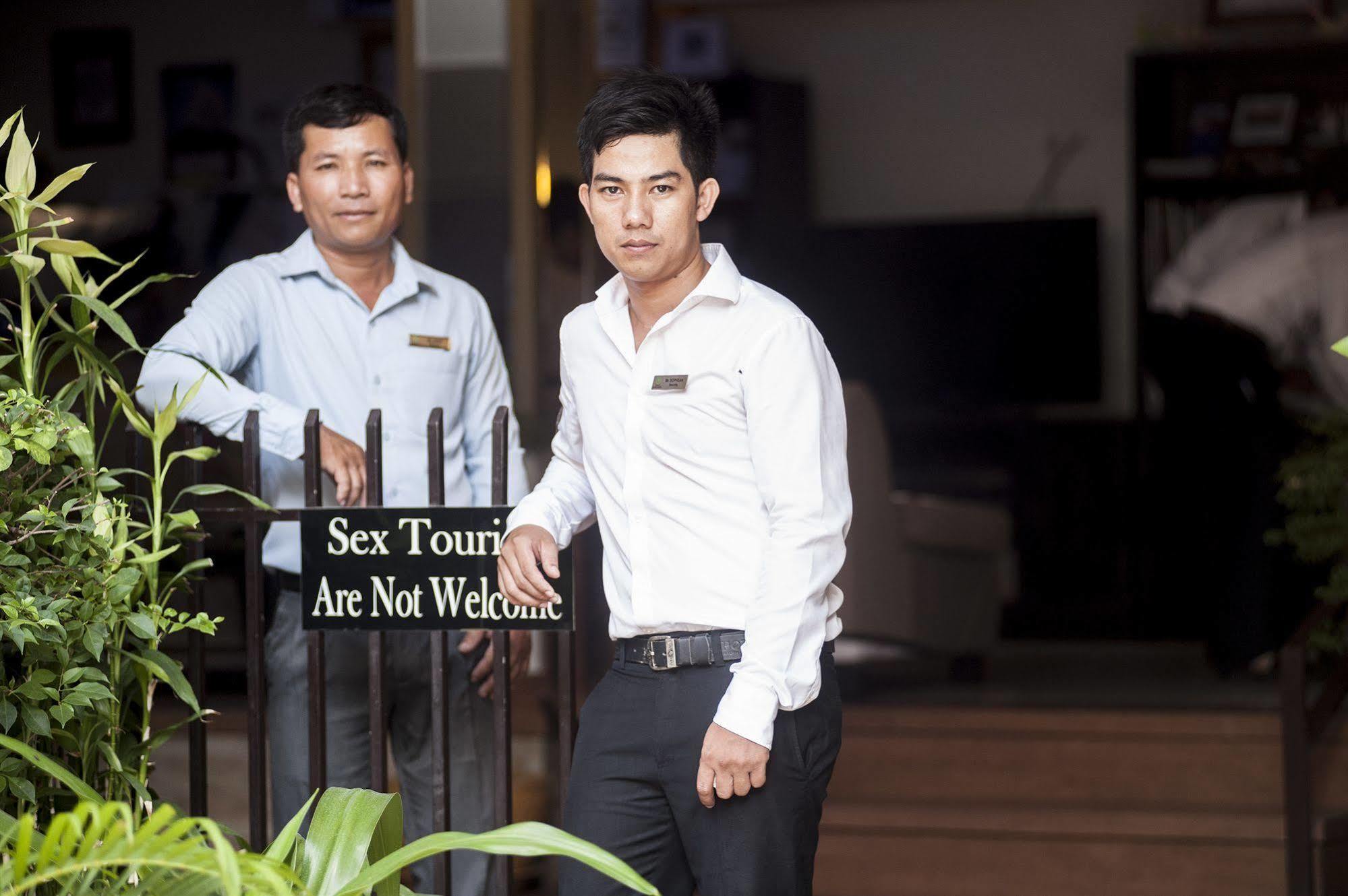 One Up - Banana Hotel Phnom Penh Extérieur photo